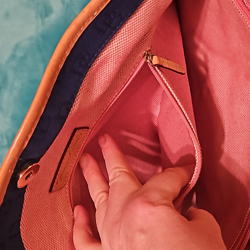 💙Dooney & Bourke Tote💙 - Picture 10 of 17